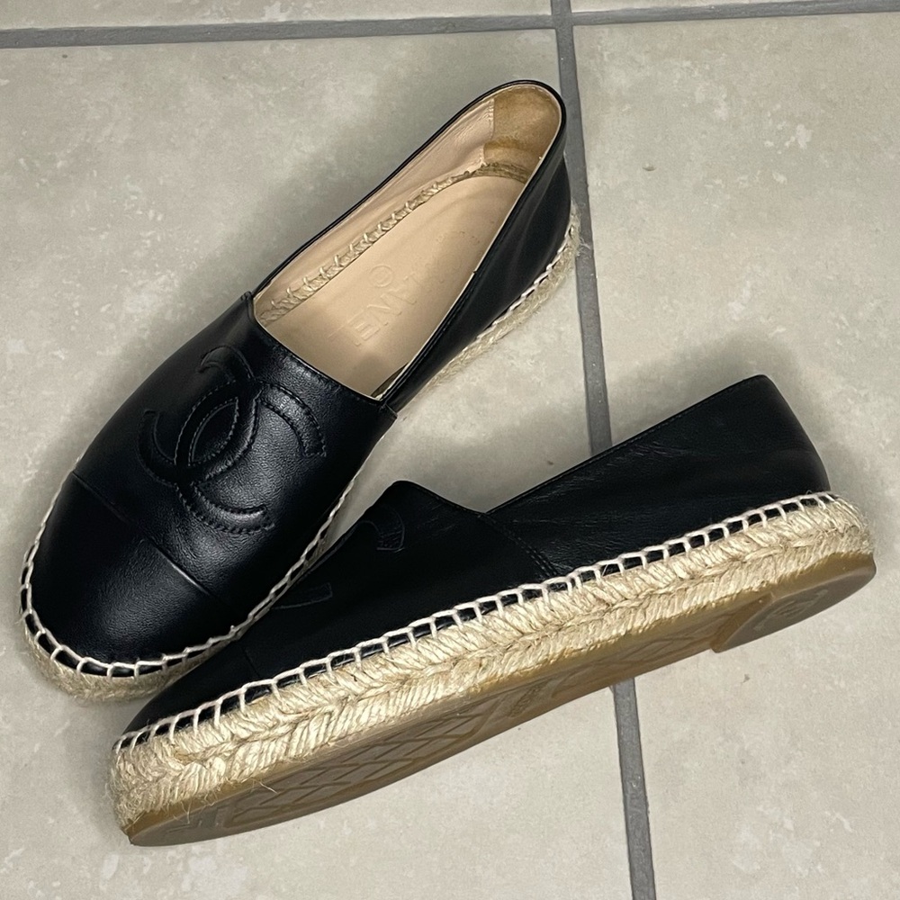 Chanel Black Leather Espadrilles Size 37 G29762 - Picture 4 of 16